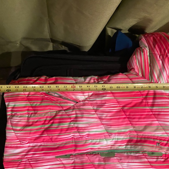 Spyder Girl's Hottie Ski Snowboard Jacket - Picture 10 of 14